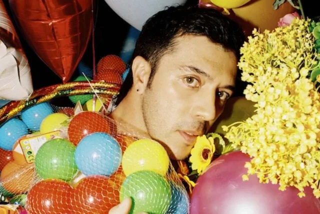 Gepe presenta ORO, diez canciones de su carrera con nuevas voces y arreglos
