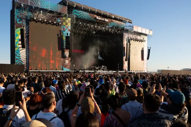 Rawayana suena para cerrar uno de los escenarios de Lollapalooza Chile