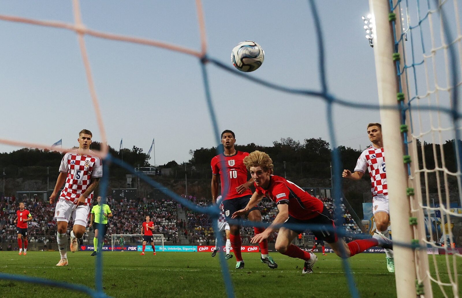 Inglaterra humilla a Croacia con un 7-0 histórico en Nations League