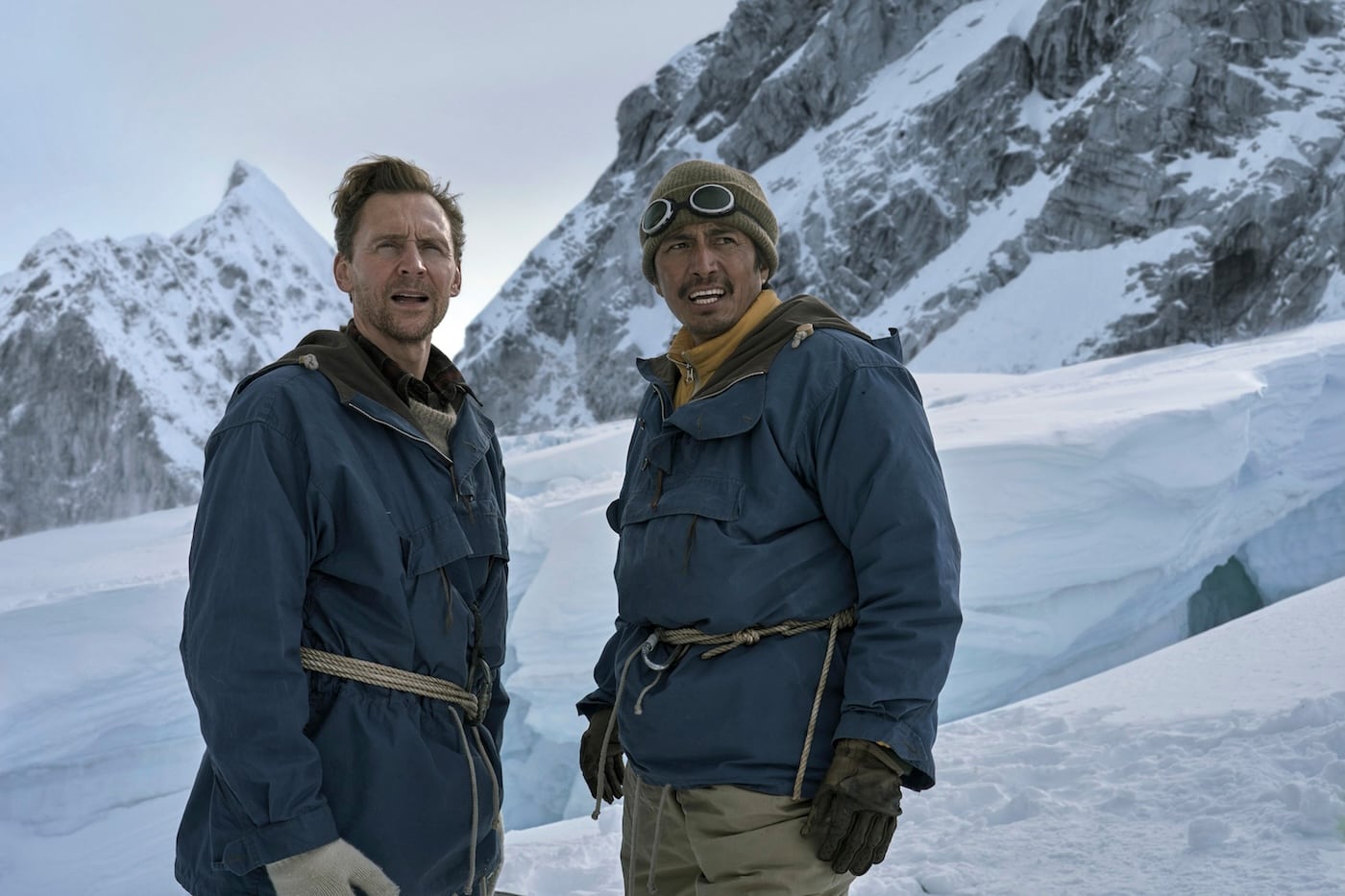Tom Hiddleston encarna a Edmund Hillary en 'Tenzing: Conquistando el Everest'
