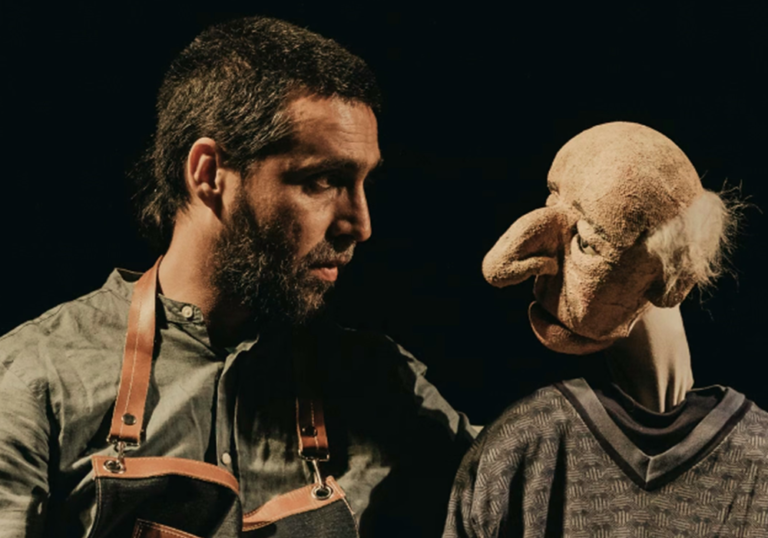 Obra de teatro unipersonal con títeres, "Abuelares", por primera vez en Graneros en función gratuita