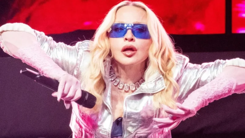 Madonna arrasa en VMA 2026 con 7 premios y show con Sabrina y Charli
