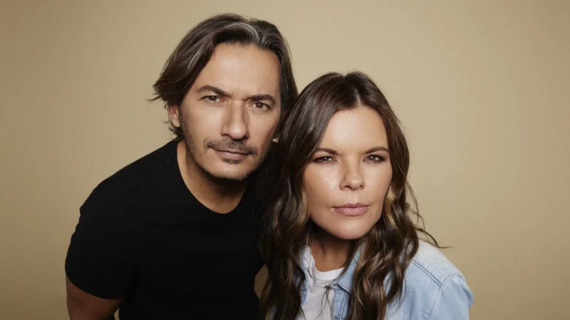 Laura y Alberto Caballero: los reyes de Netflix que también reinan en Chile
