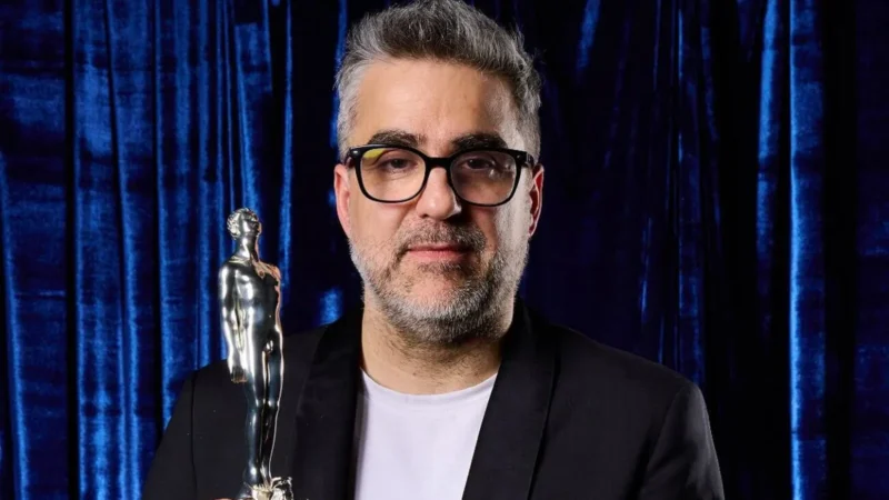 Chileno Sebastián Sepúlveda gana Ariel a Mejor edición por O último azul