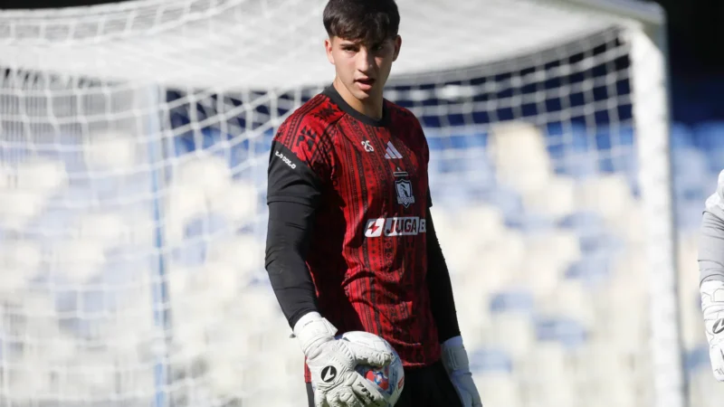 Maureira vuelve al arco de Colo Colo: el golpe a la mesa de Ortiz que deja a Vozinha fuera