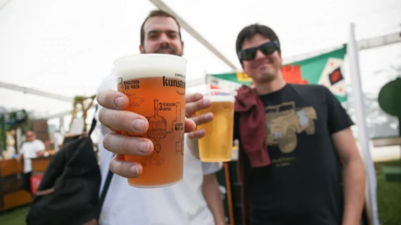 Bierfest Santiago vuelve a La Reina con Gepe, Glup! y 28 cervecerías