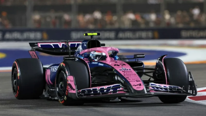 Colapinto sufre un apagón total en Singapur: Alpine lo deja a pie en plena pista