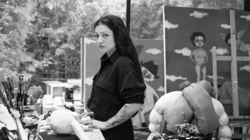 Mon Laferte responde con ironía a quienes la llaman enojona tras polémica por autógrafo