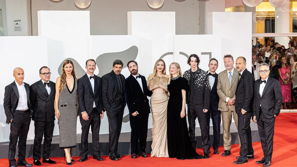 El director que Natalie Portman quiso y no pudo: el chileno Pablo Larraín