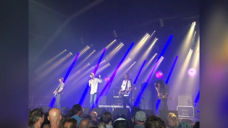 Fontaines D.C. y Rosalía: la colaboración que une el post-punk irlandés con la tradición española