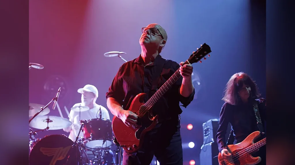 Pixies tocará en Frutillar: la gira de los 40 años llegará al sur de Chile