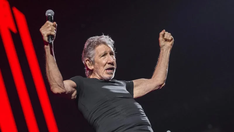 Roger Waters responde a James Hetfield: “Es un imbécil con coeficiente intelectual de tres”