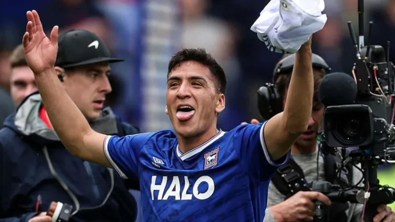 Sin chilenos en cancha: Ipswich vence a Crystal Palace en duelo sin Osorio ni Núñez