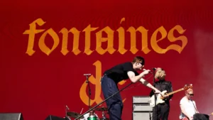 Fontaines D.C. lanza Dopamine Chamber, su disco más oscuro y cinematográfico
