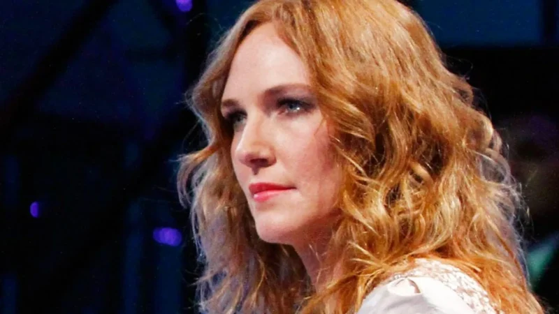 Catalina Pulido renuncia en vivo a «Fiebre de Canto» y Jota Saavedra dispara contra el jurado