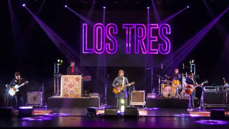 Los Tres sellan un doble sold out en Santiago para su Unplugged